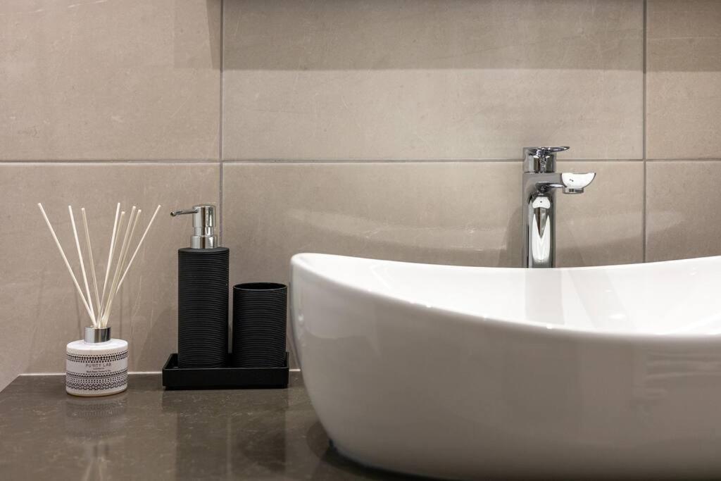 Apartman Drago 4* - 2 Minutes From The Town Centre Split Eksteriør bilde